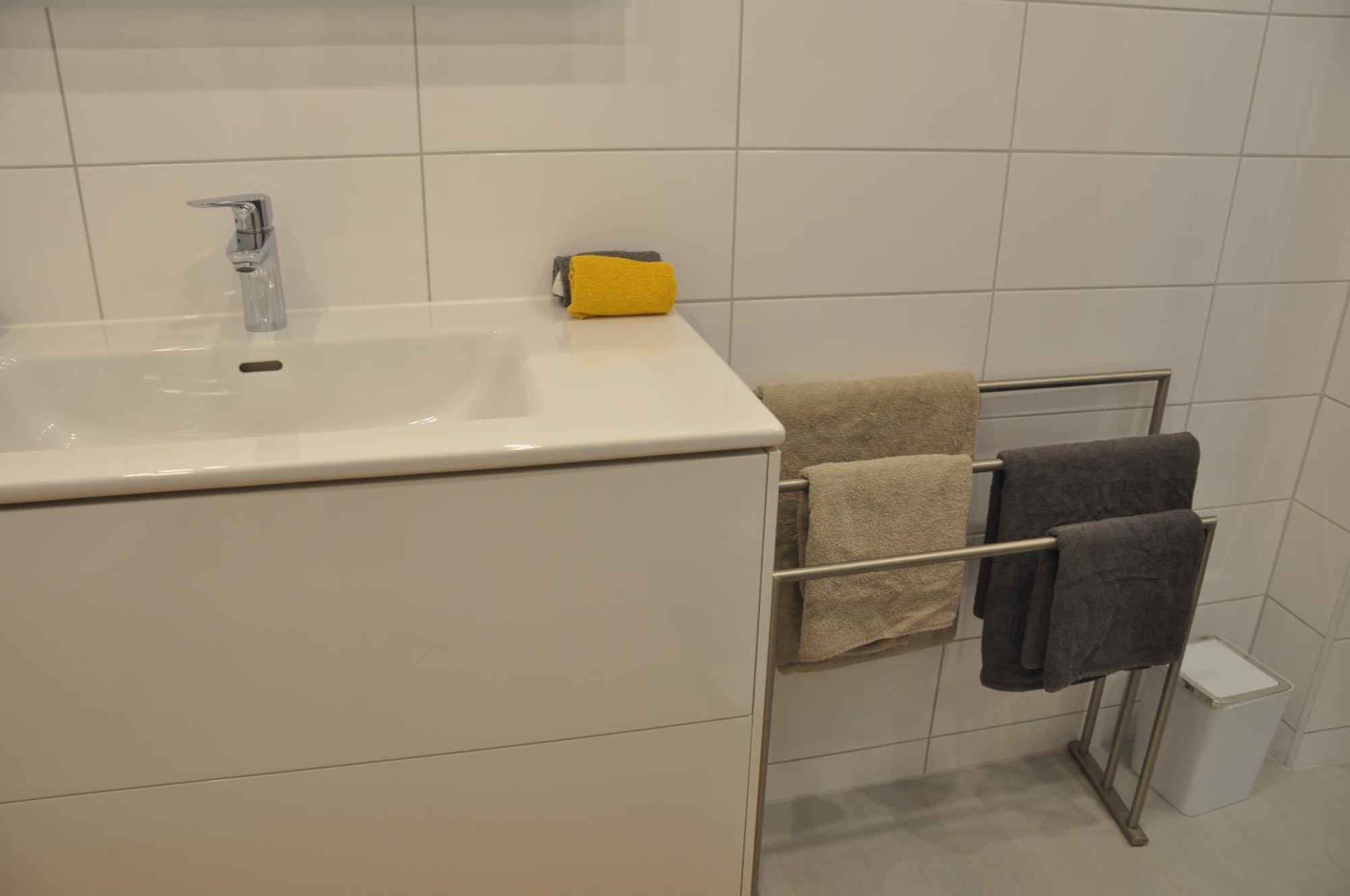 2-Zimmer Wohnung Mit Terrasse, Fernblick, Natur, Ruhig - Marburg Eksteriør billede
